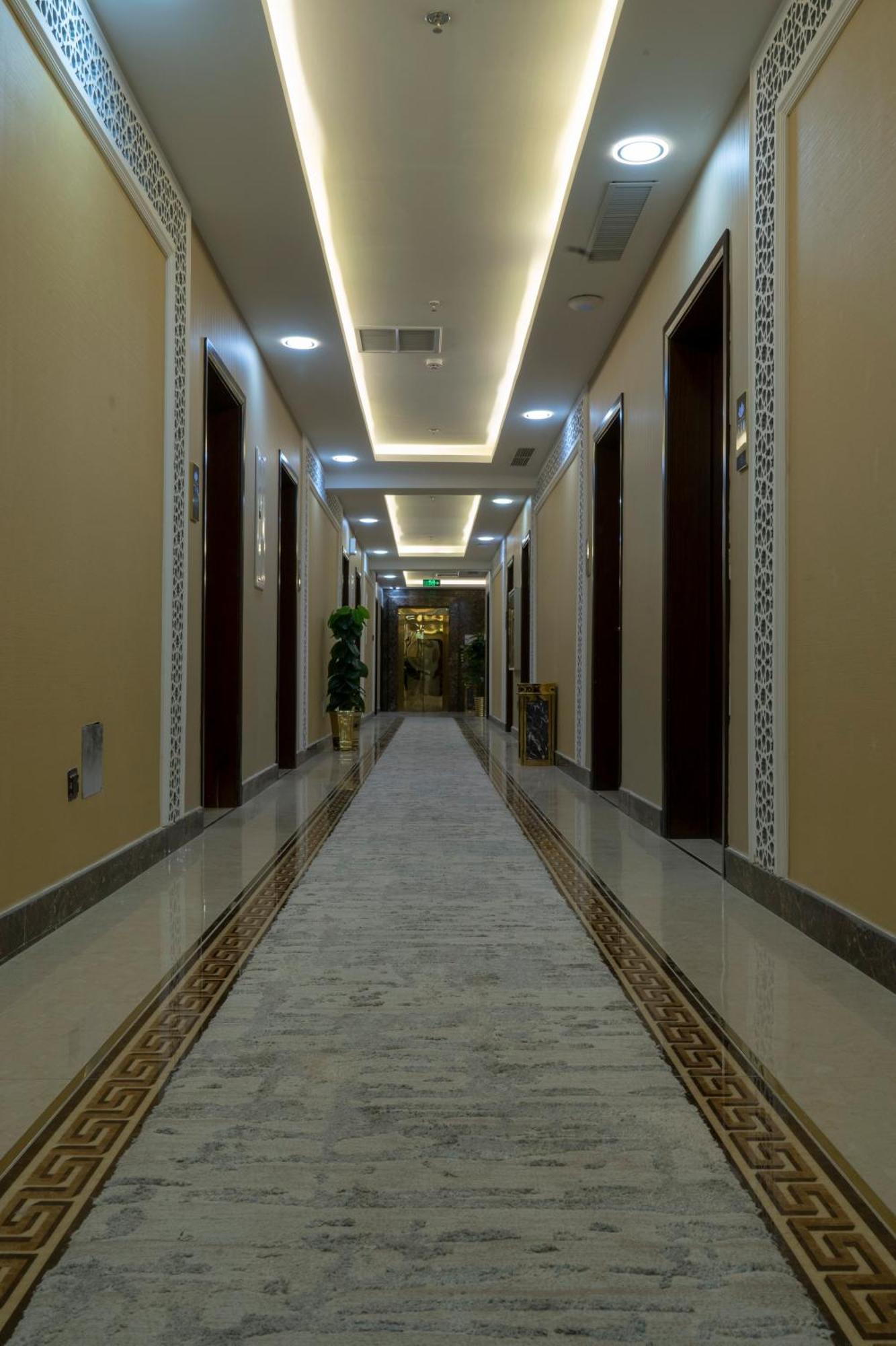 Golden Tower Hotel Al Khobar Corniche Exterior photo